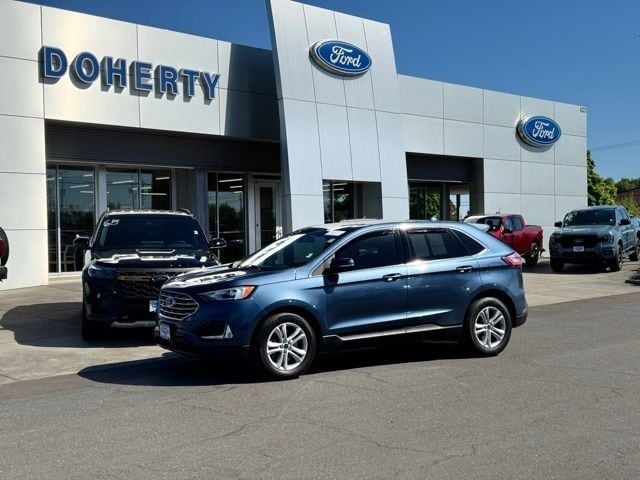 2019 Ford Edge SEL AWD's photo