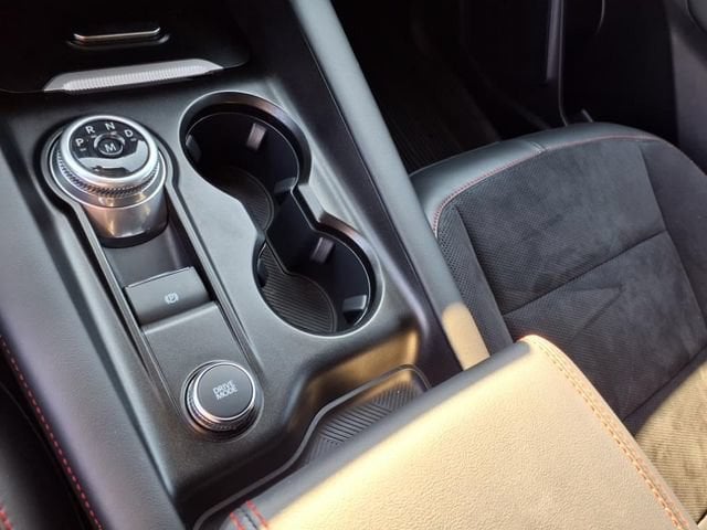 2025 Ford Explorer ST - Photo 27