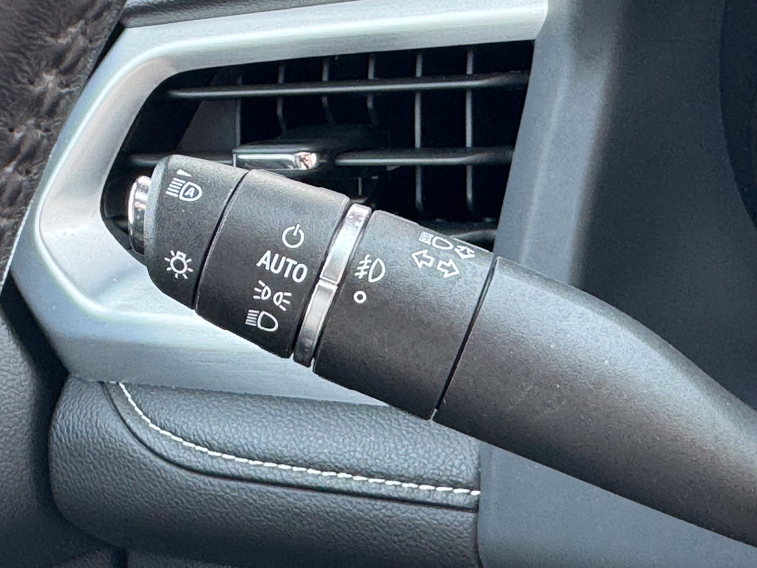 2022 GMC Acadia SLT - Photo 53