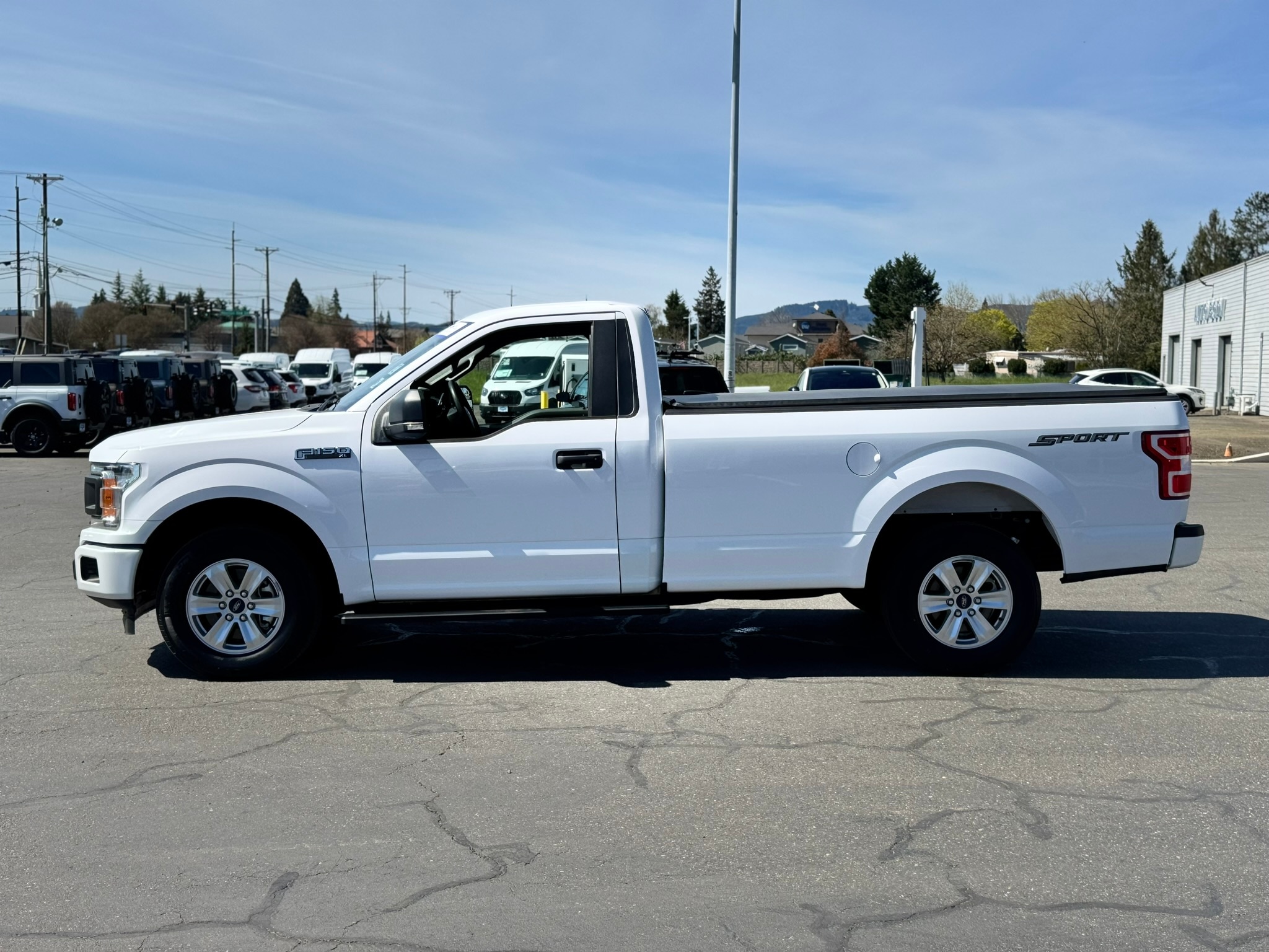 View vehicle photo 5