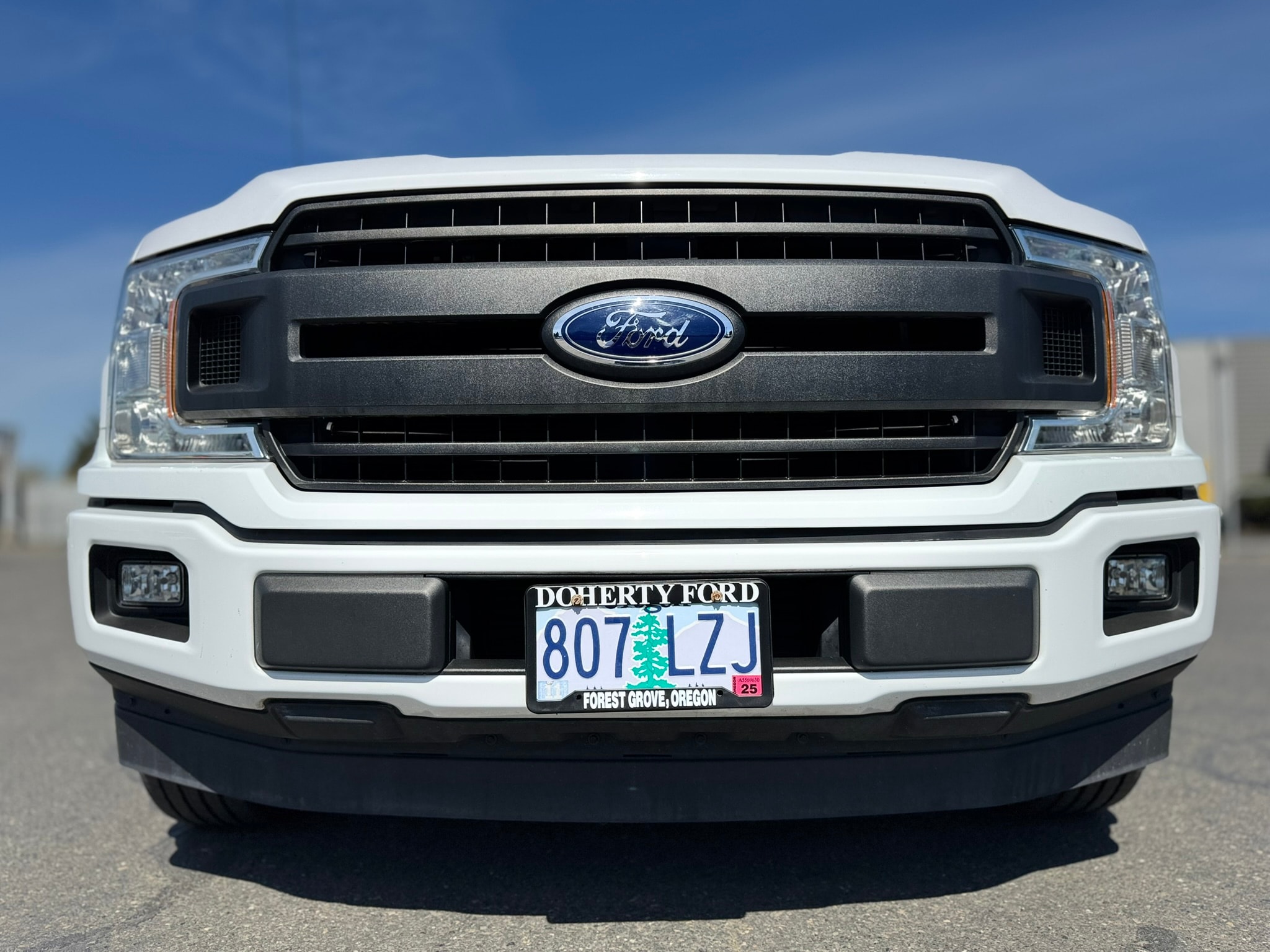 View vehicle photo 6