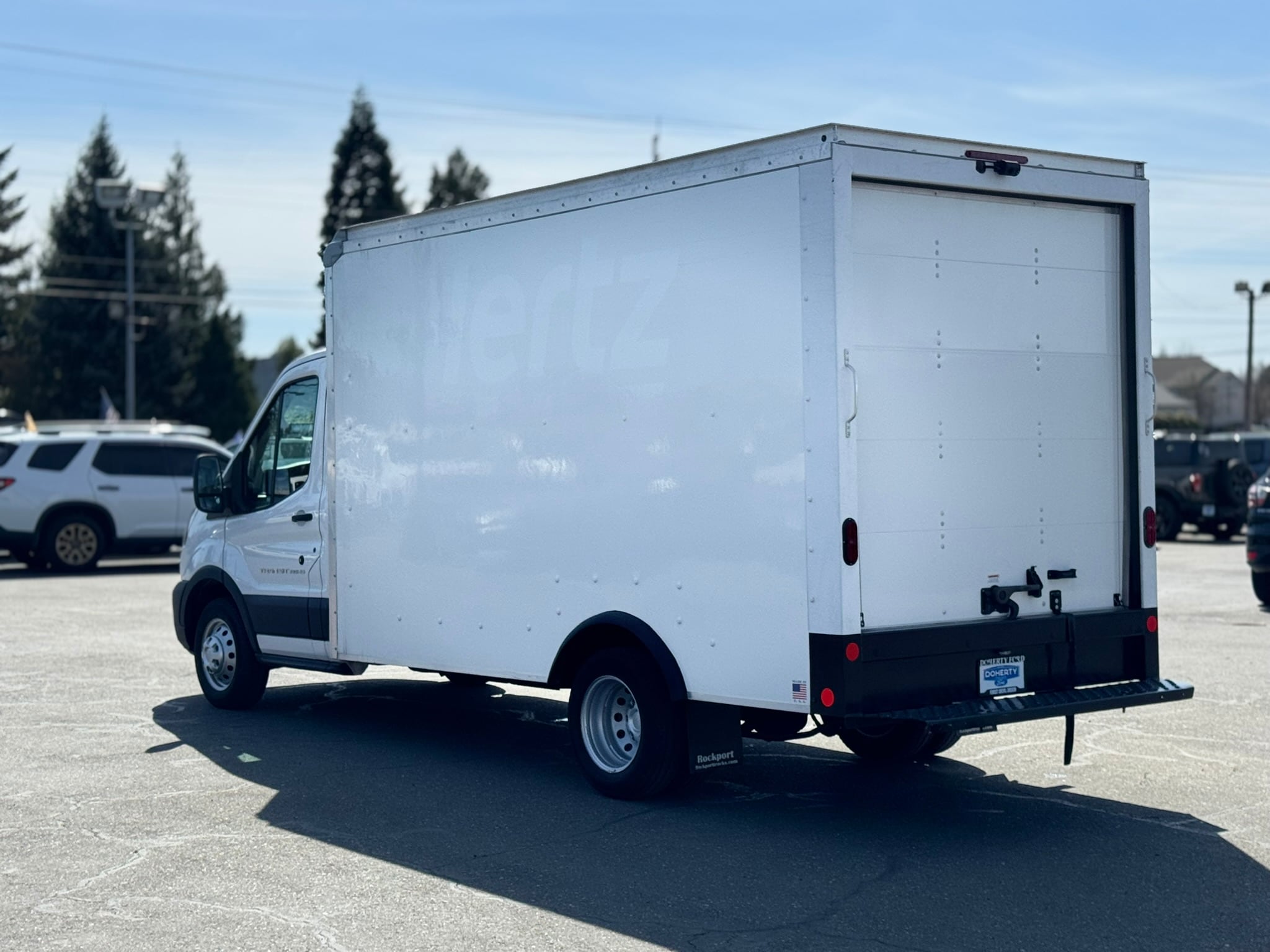 View vehicle photo 6