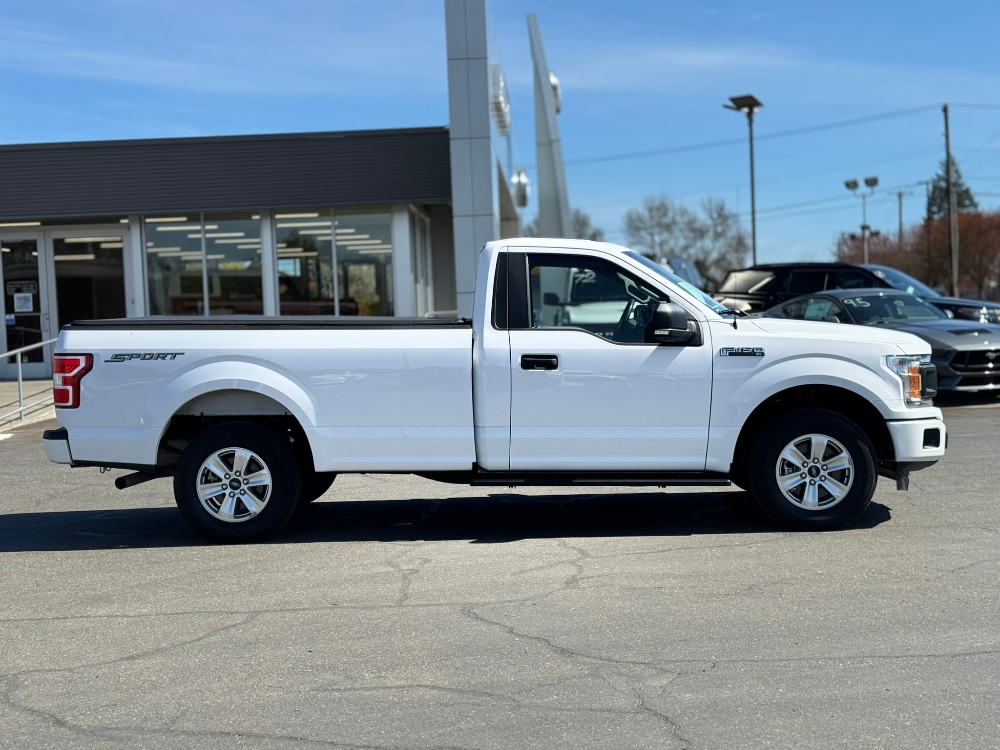 View vehicle photo 3