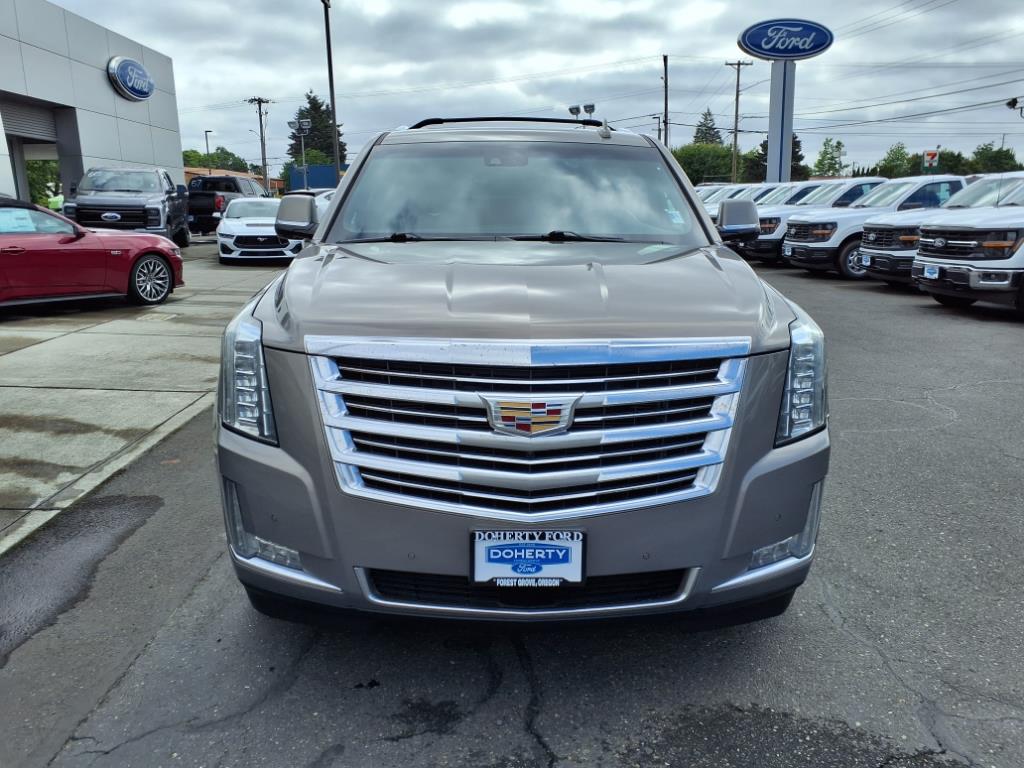 Used 2018 Cadillac Escalade Platinum with VIN 1GYS4DKJ8JR105130 for sale in Forest Grove, OR