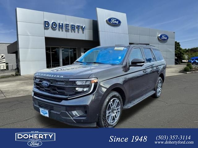 2025 Ford Expedition Active 4x4's photo