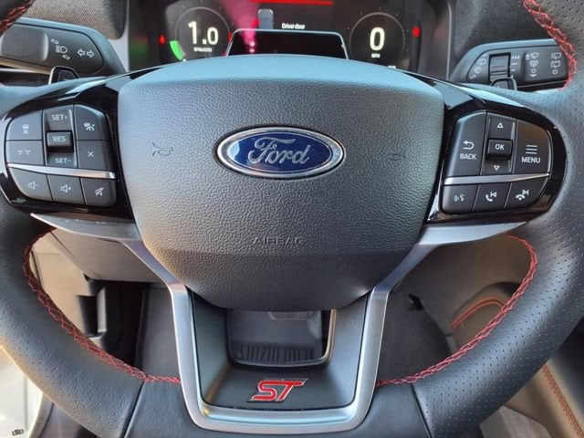 2025 Ford Explorer ST - Photo 25