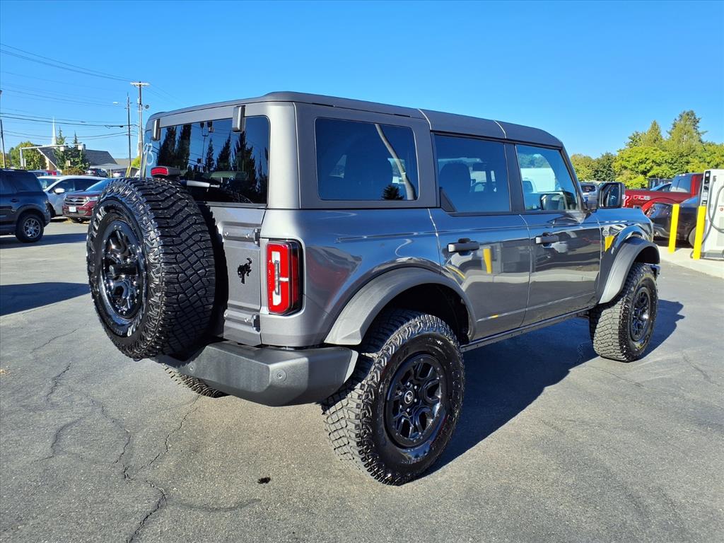 2024 Ford Bronco Wildtrak photo 3