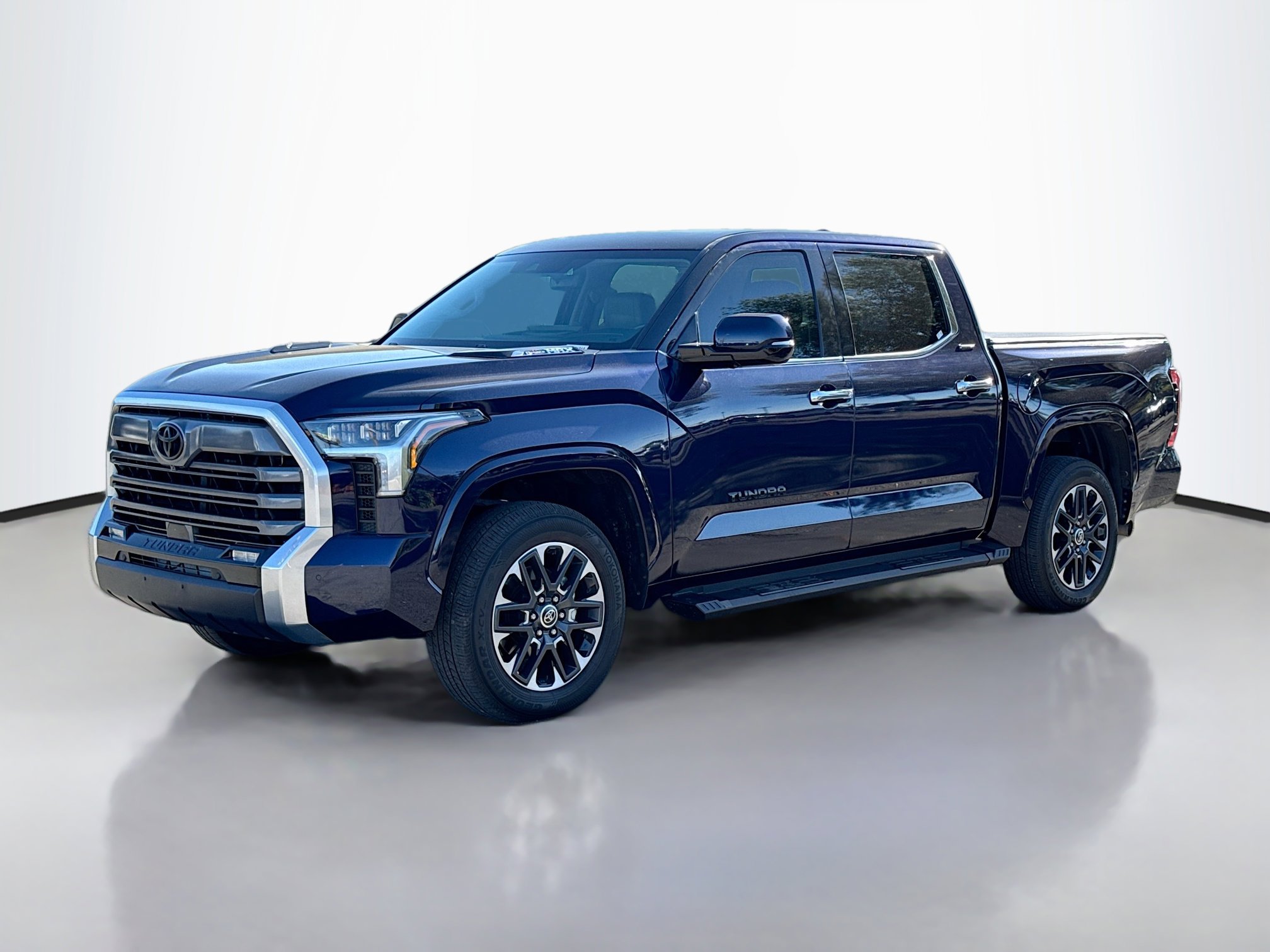2022 Toyota Tundra Limited photo 2