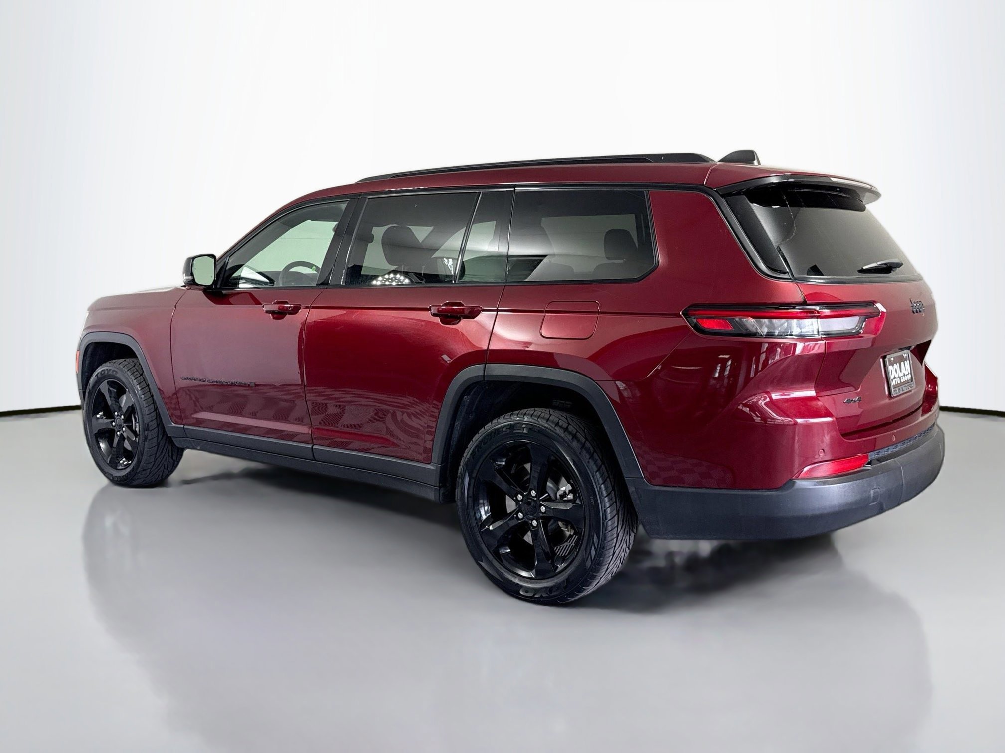 2023 Jeep Grand Cherokee Altitude photo 3