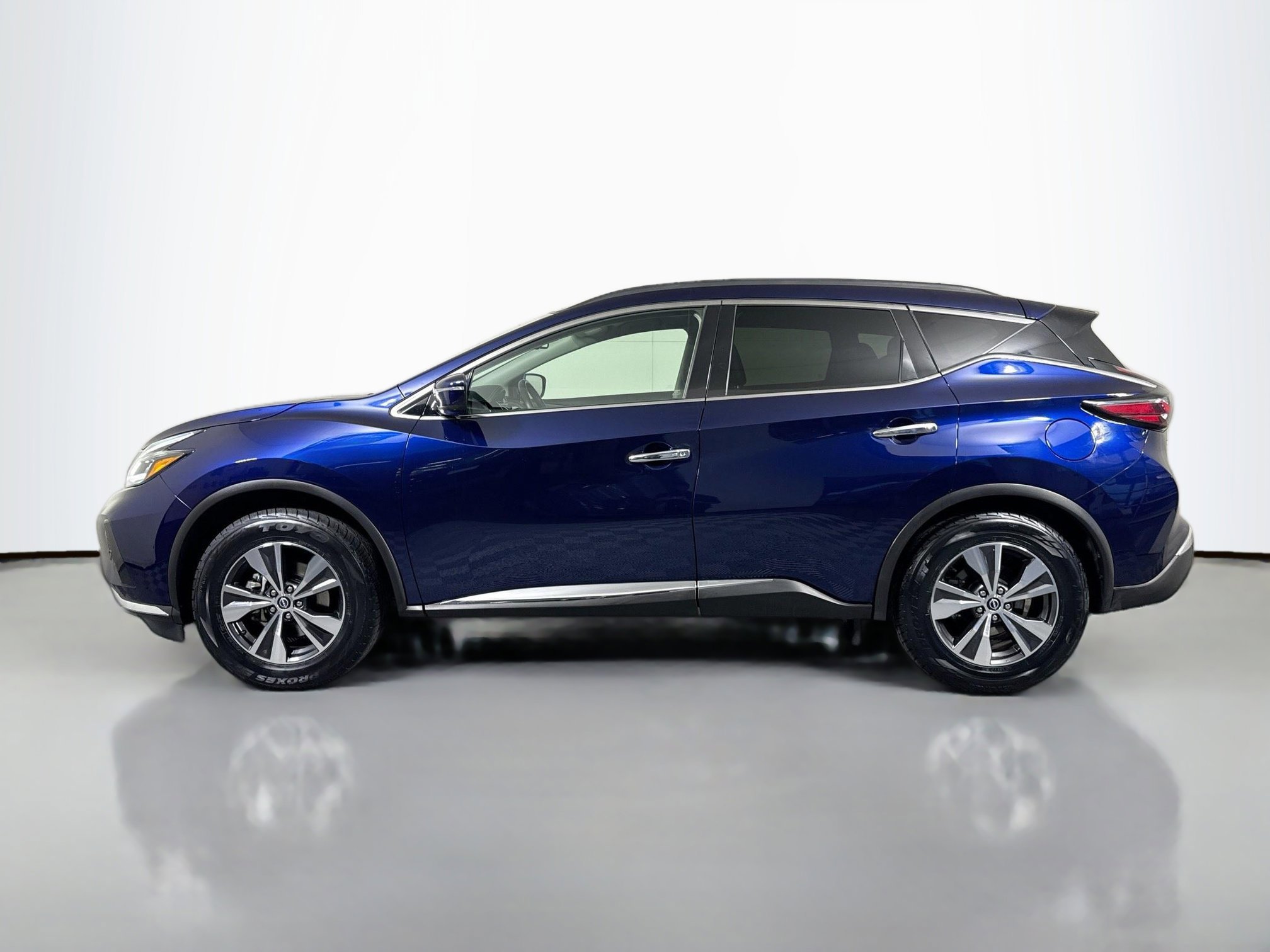 2023 Nissan Murano SV photo 2
