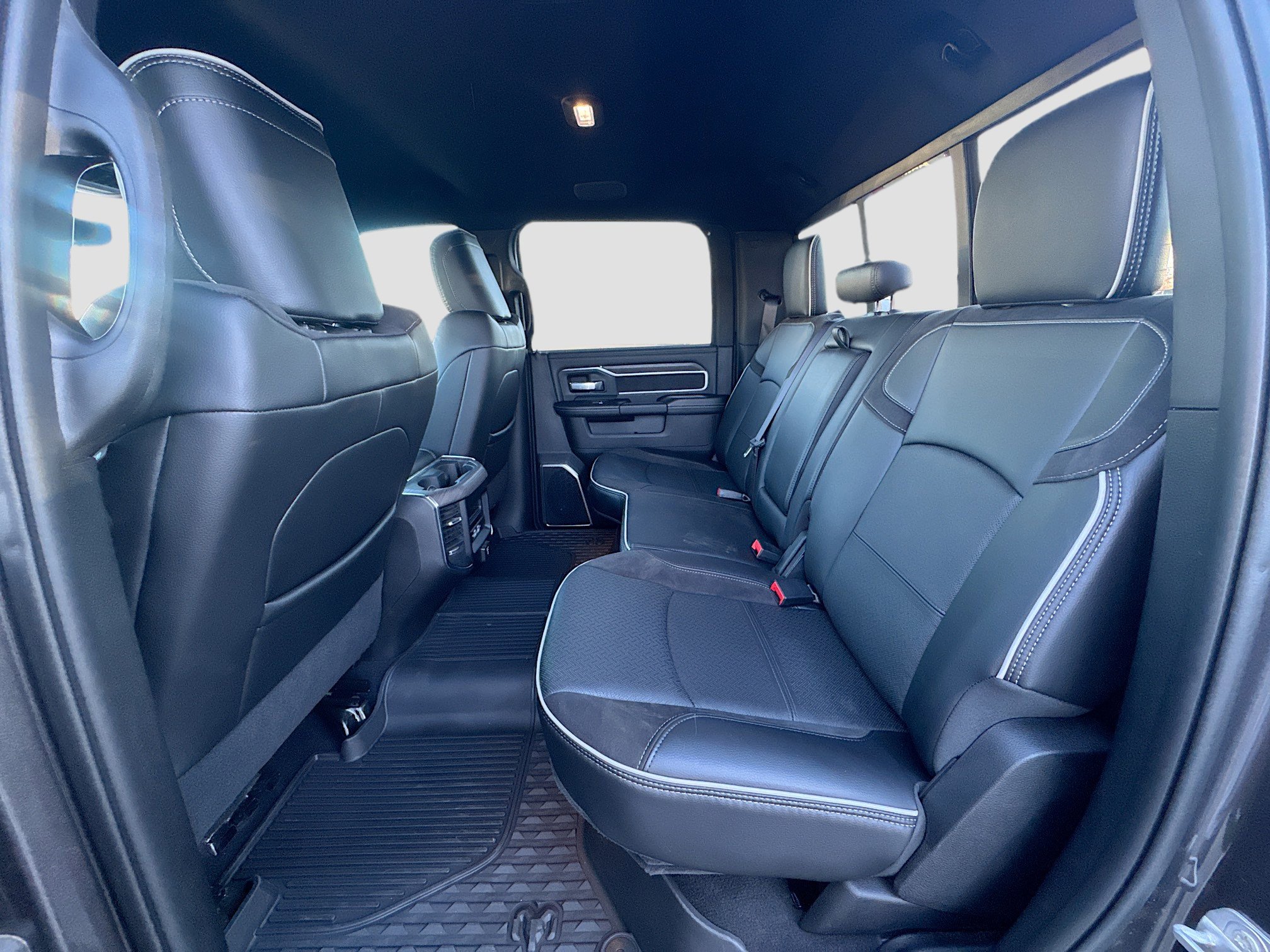 2025 RAM 2500 Laramie - Photo 39