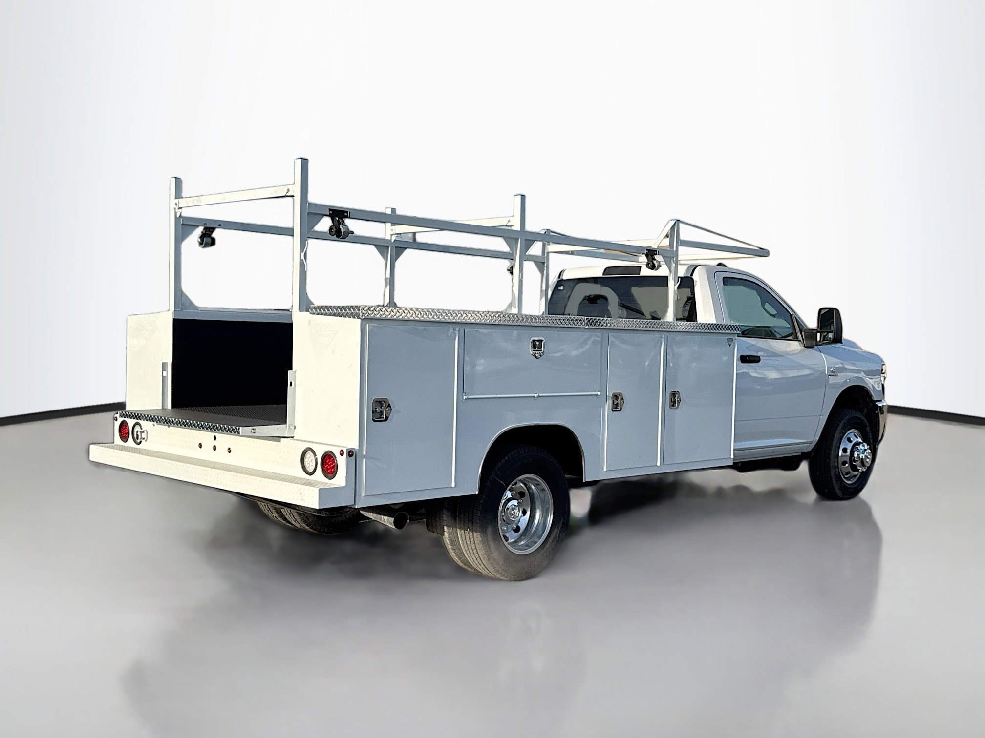 2025 RAM 3500 Chassis Tradesman - Photo 9