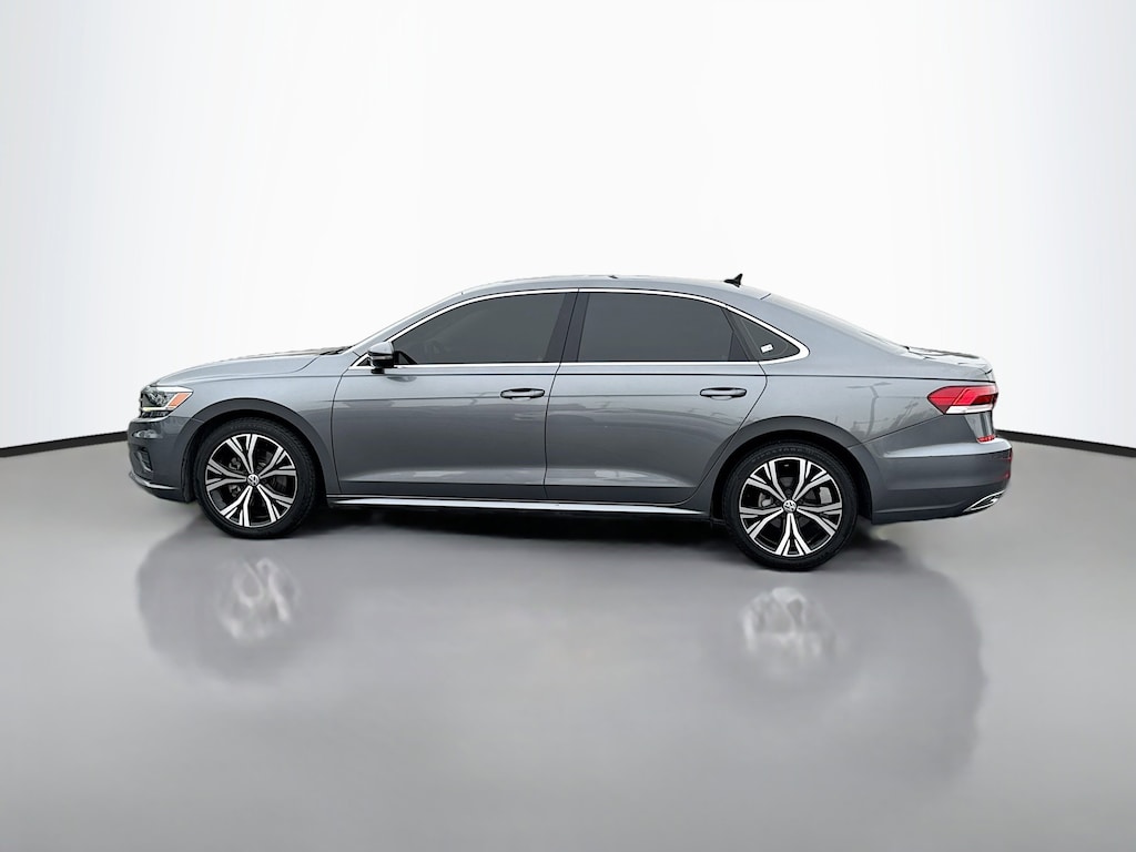 Used 2021 Volkswagen Passat 2.0T SE 4dr Car