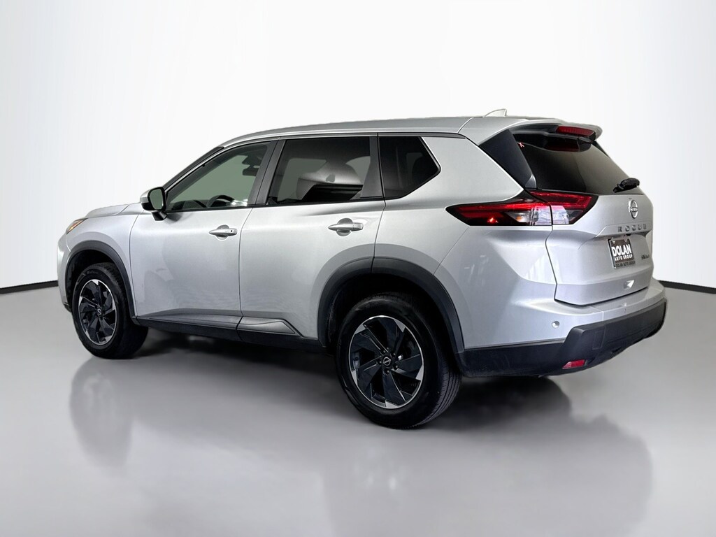 Used 2024 Nissan Rogue SV Sport Utility