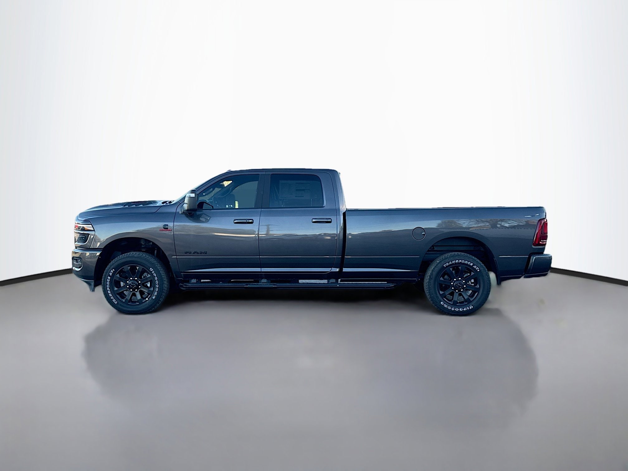 2025 RAM 2500 Laramie - Photo 6