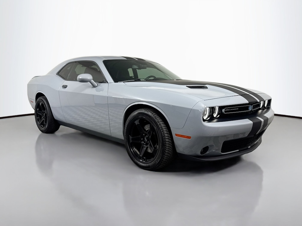 Certified 2020 Dodge Challenger SXT 2dr Car