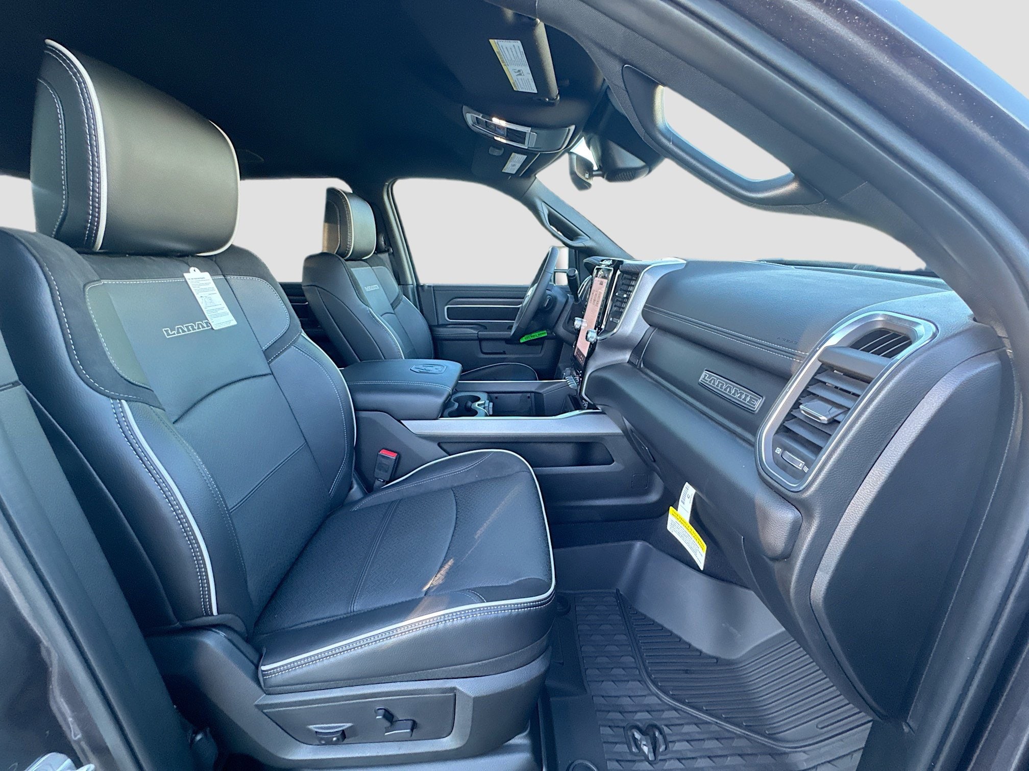 2025 RAM 2500 Laramie - Photo 43