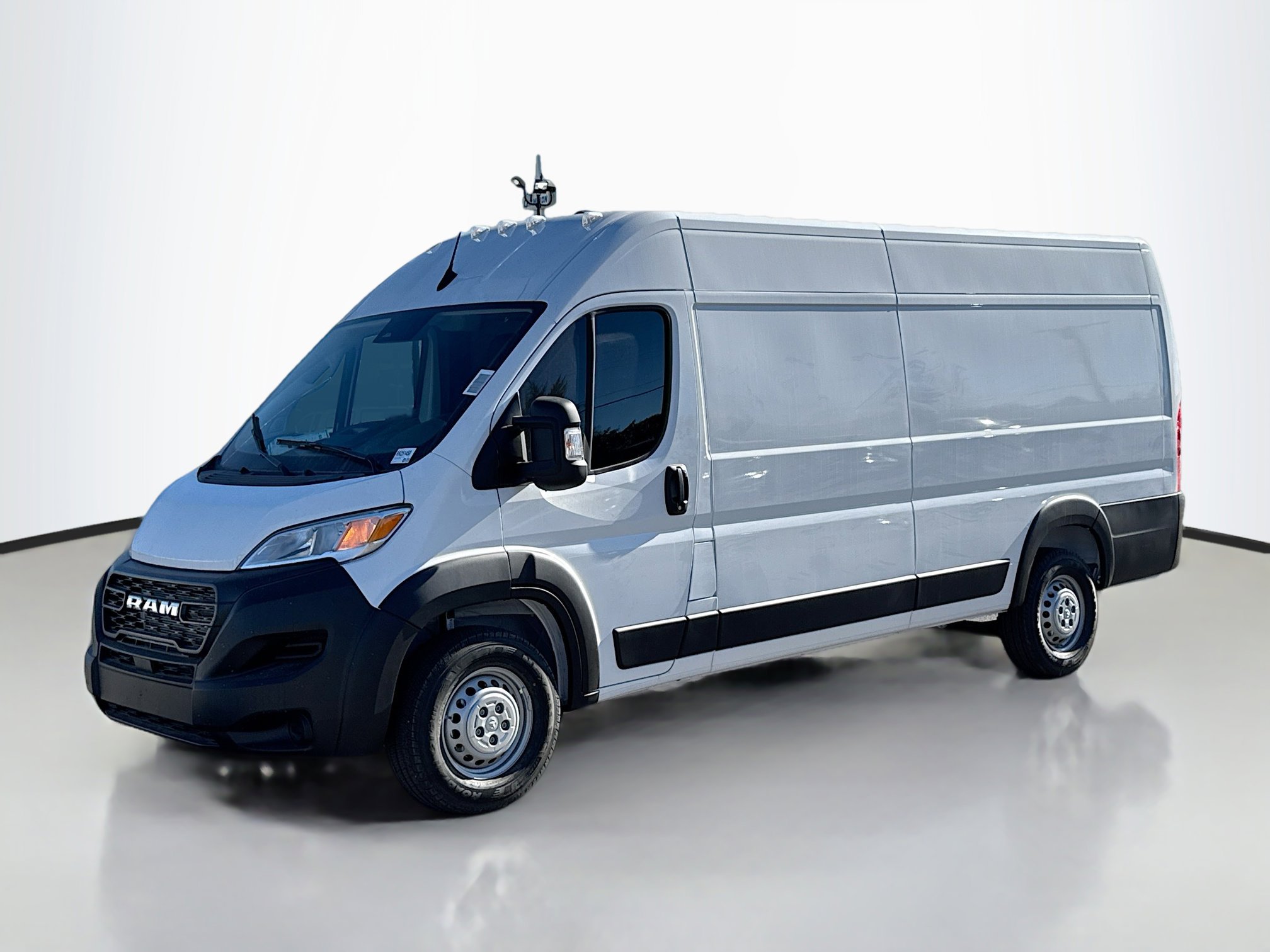 2025 Ram ProMaster 3500 Cargo Van photo 3