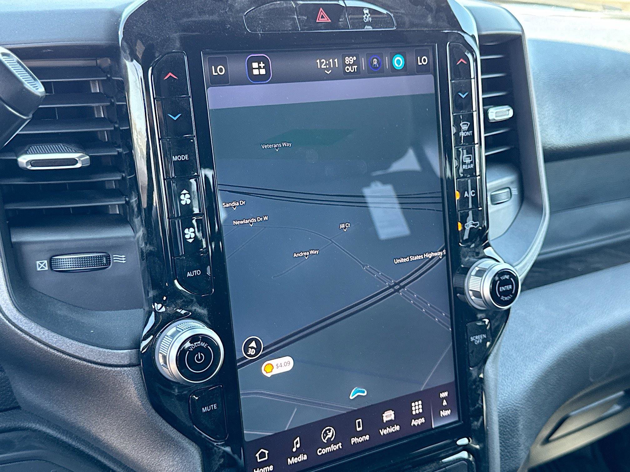 2025 RAM 2500 Tradesman - Photo 24