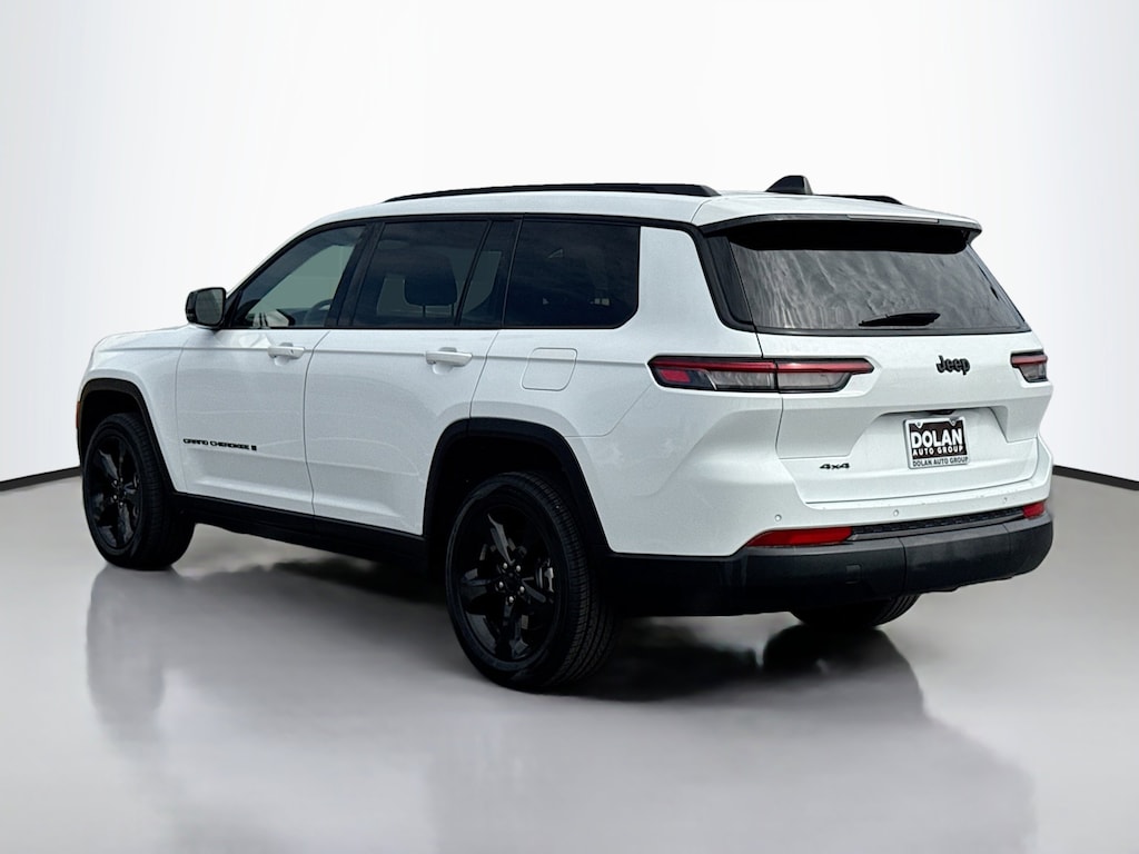 Used 2023 Jeep Grand Cherokee L Laredo Sport Utility