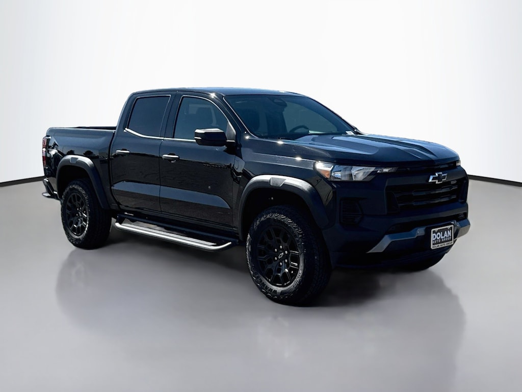 Used 2024 Chevrolet Colorado Trail Boss Crew Cab Pickup