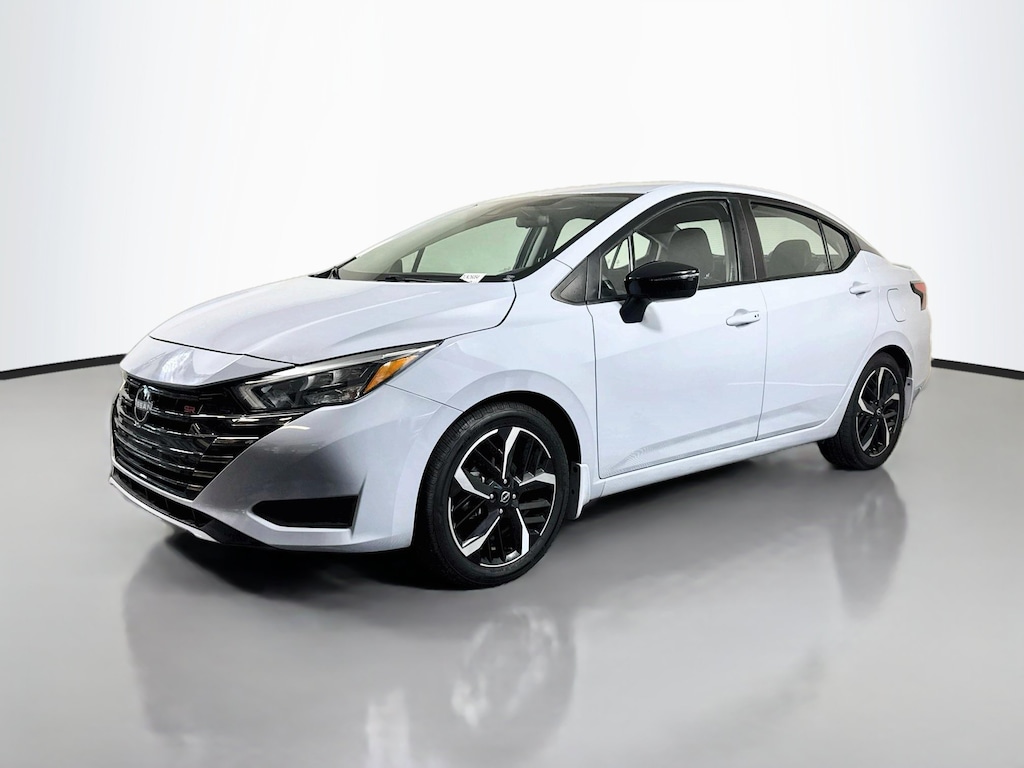 Used 2024 Nissan Versa 1.6 SR 4dr Car