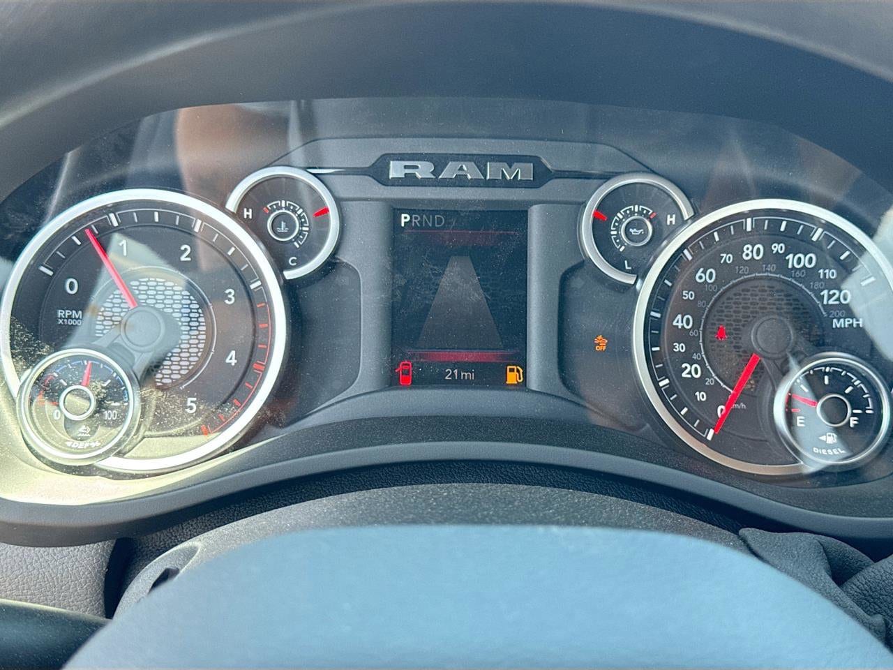 2025 RAM 3500 Chassis Tradesman - Photo 20