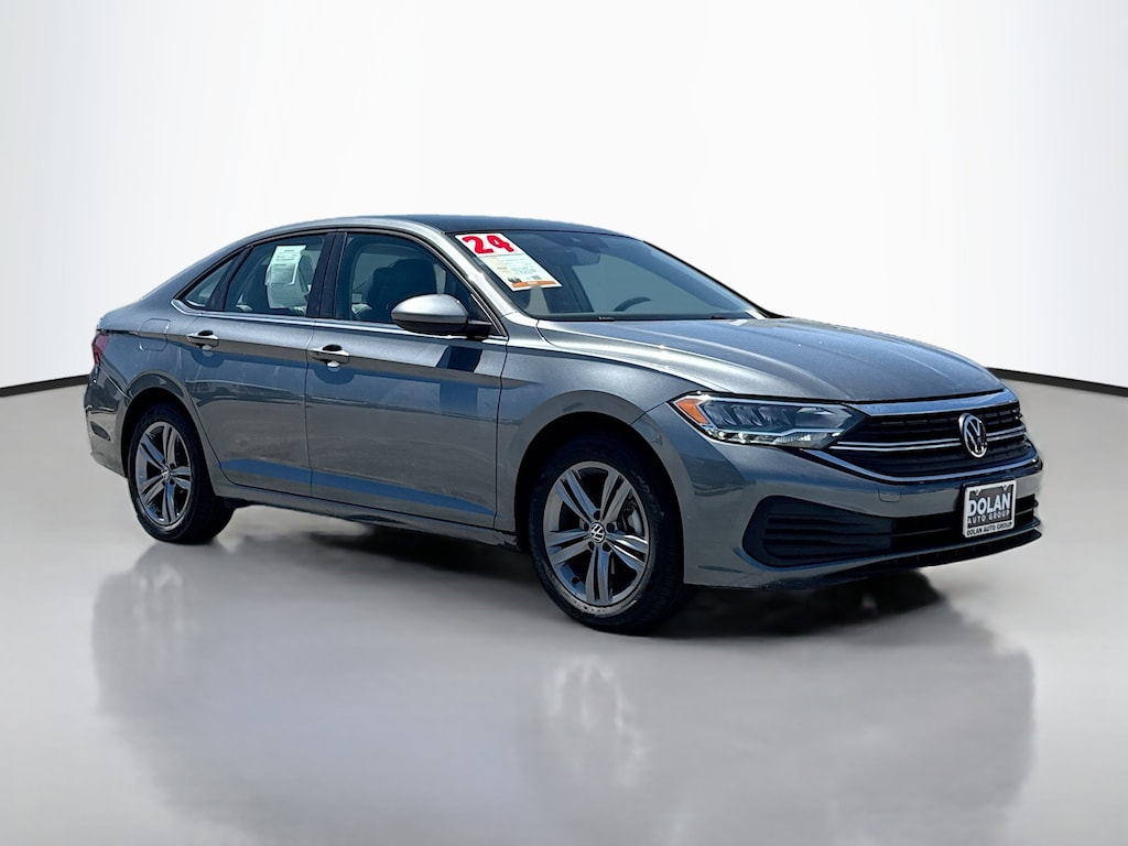 Used 2024 Volkswagen Jetta 1.5T SE 4dr Car