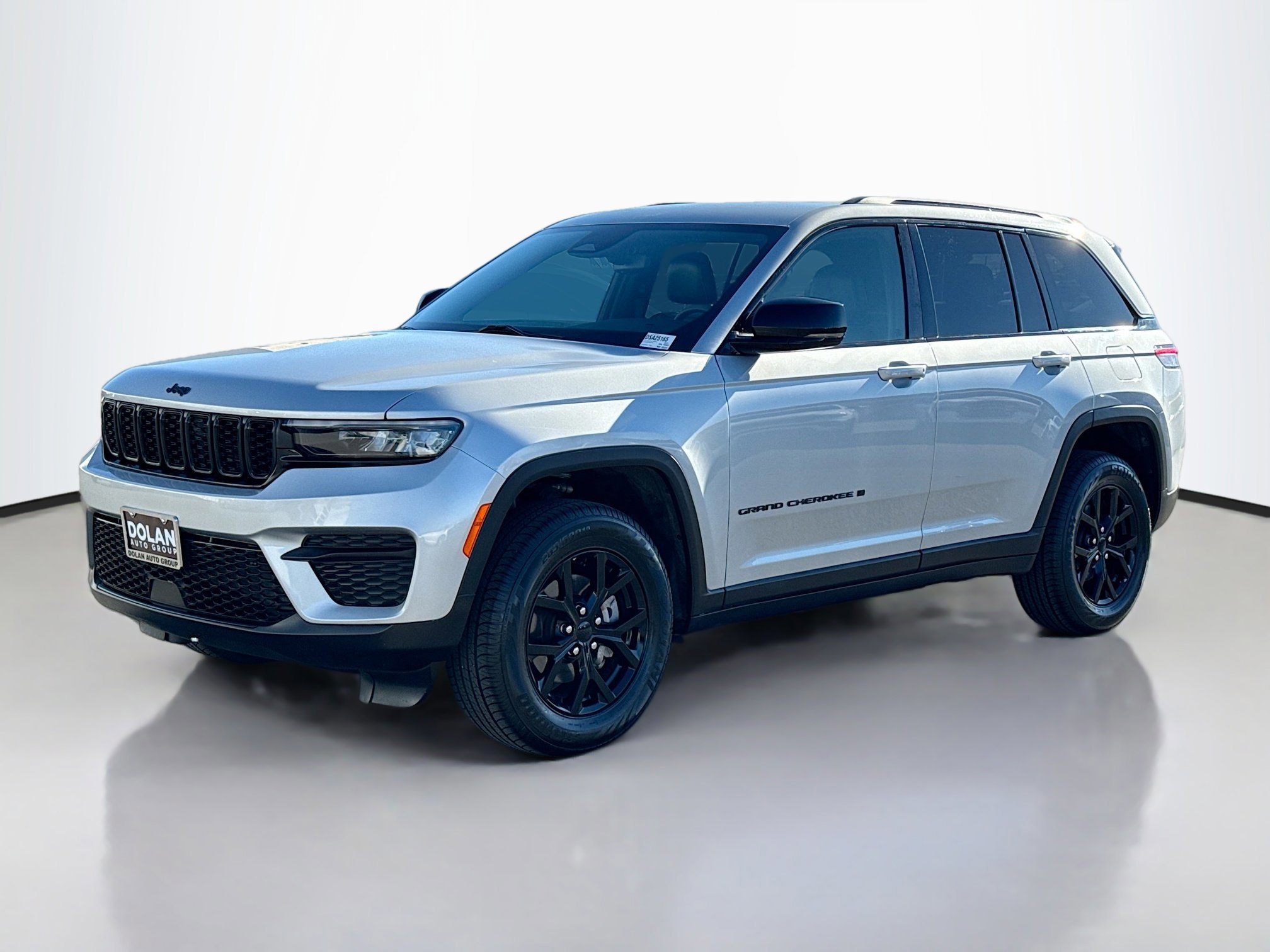 2024 Jeep Grand Cherokee Altitude Sport photo 4