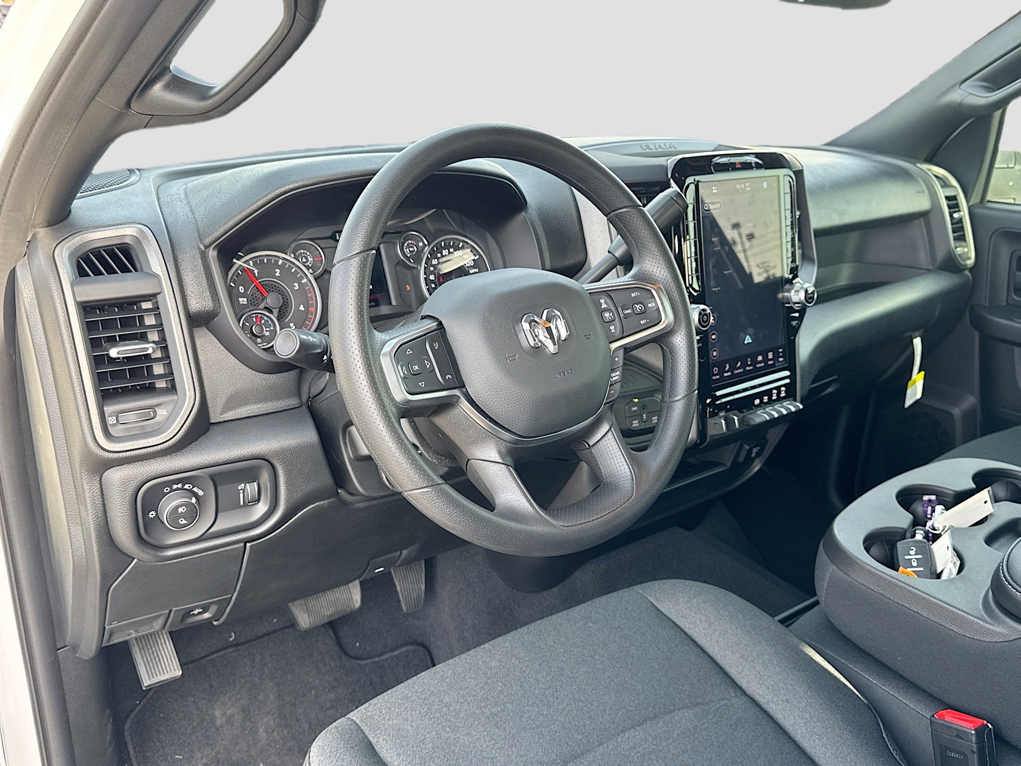 2025 RAM 2500 Tradesman - Photo 10