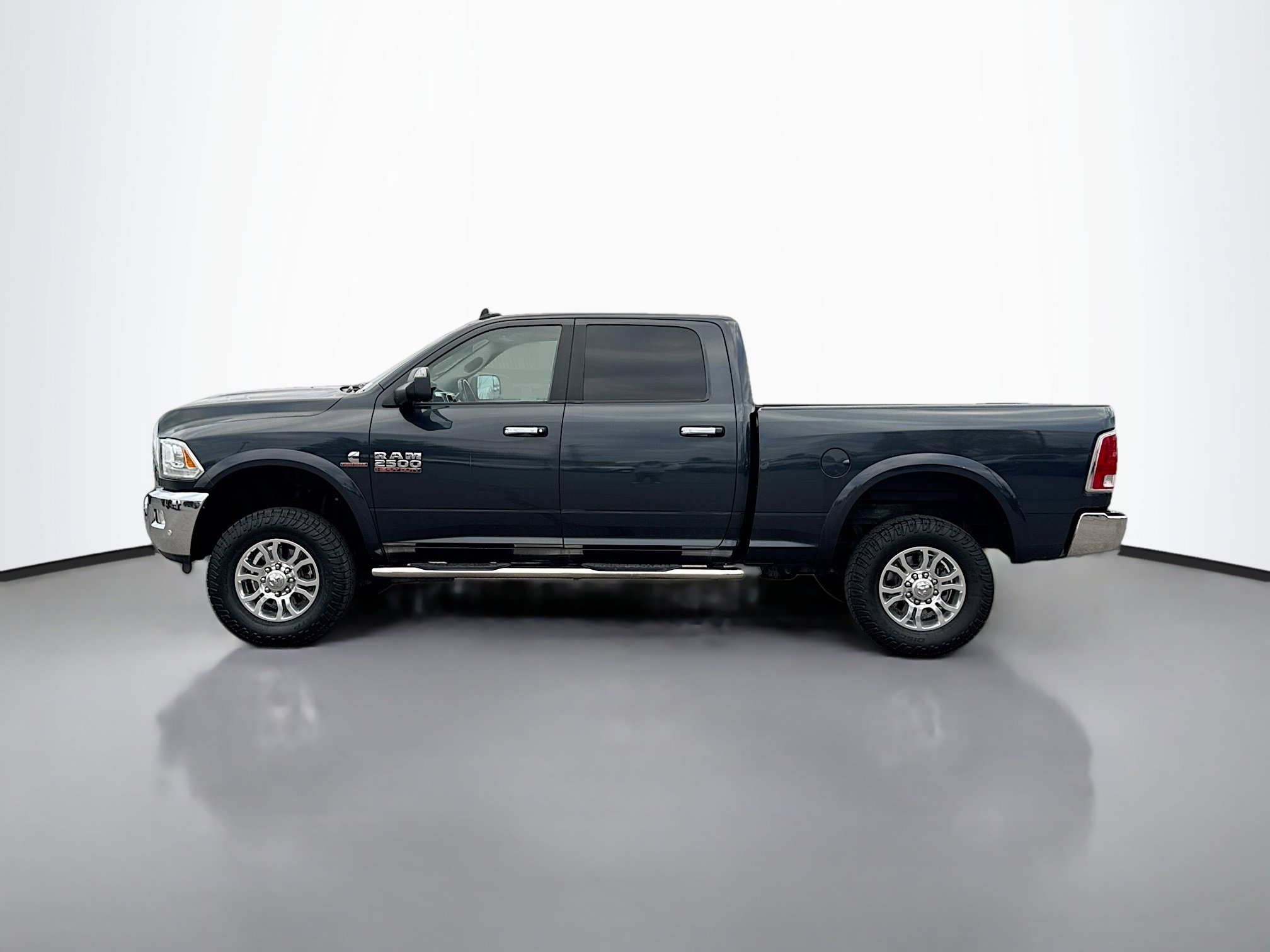2018 Ram 2500 Laramie photo 3