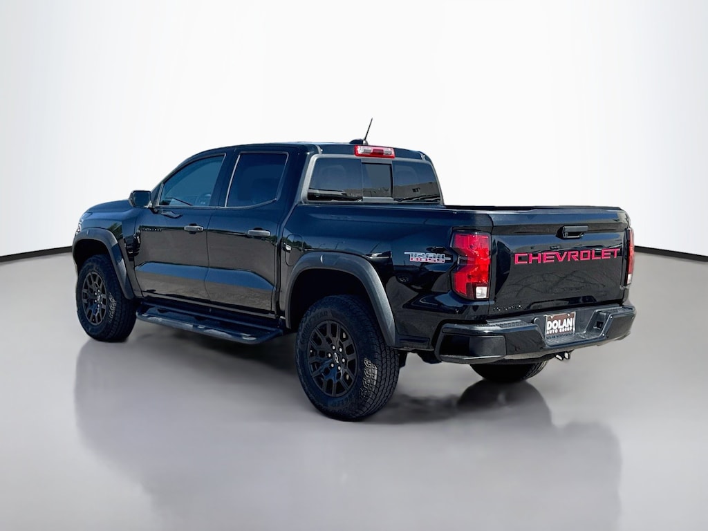 Used 2024 Chevrolet Colorado Trail Boss Crew Cab Pickup
