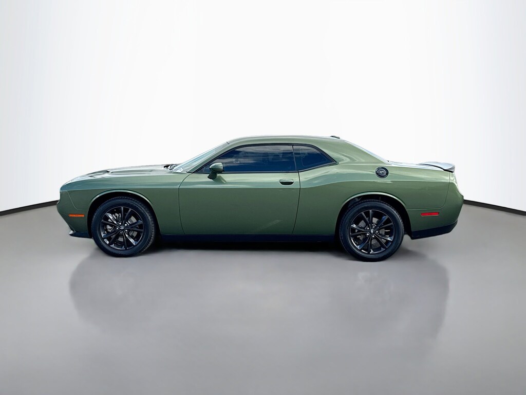 Used 2022 Dodge Challenger SXT 2dr Car