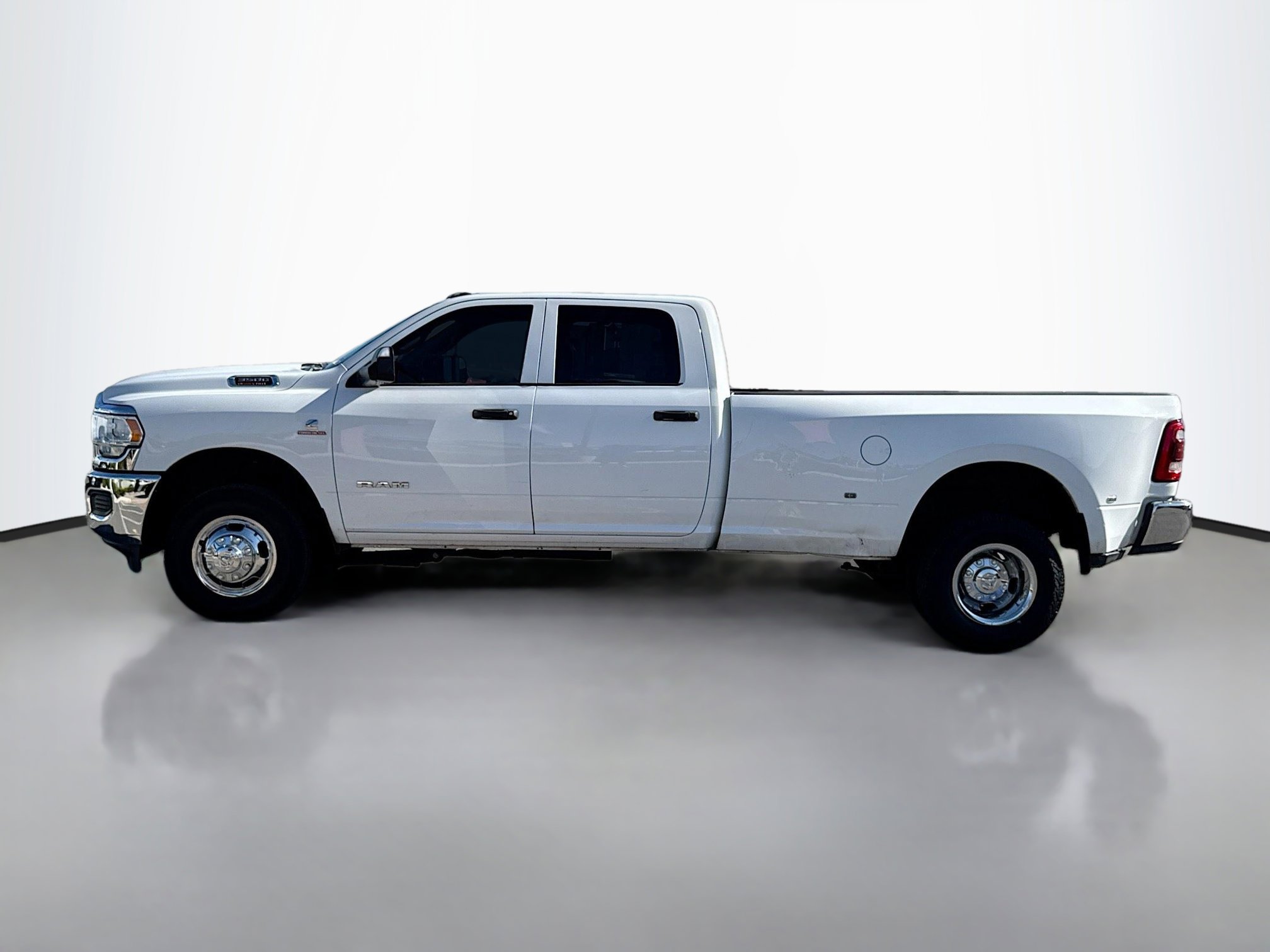 2020 Ram 3500 Tradesman photo 3