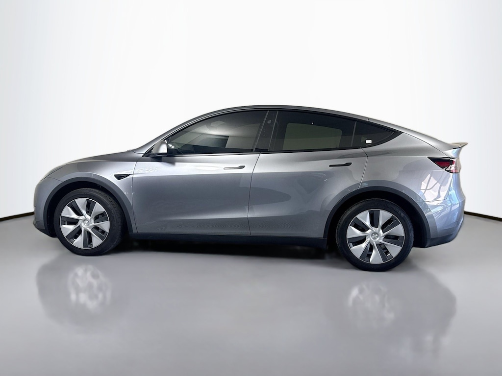 Used 2025 Tesla Model Y Long Range Sport Utility