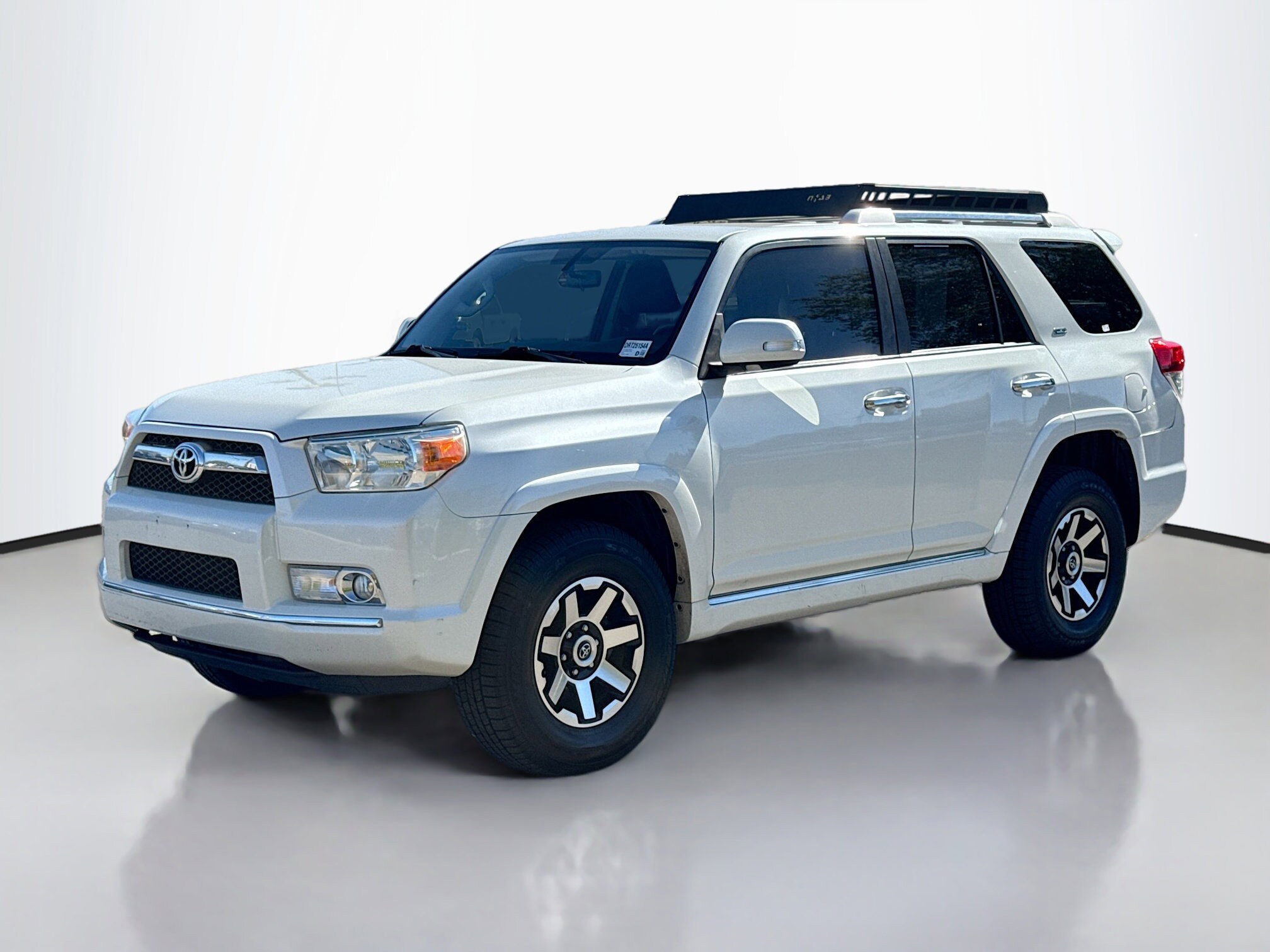2013 Toyota 4Runner SR5 photo 2