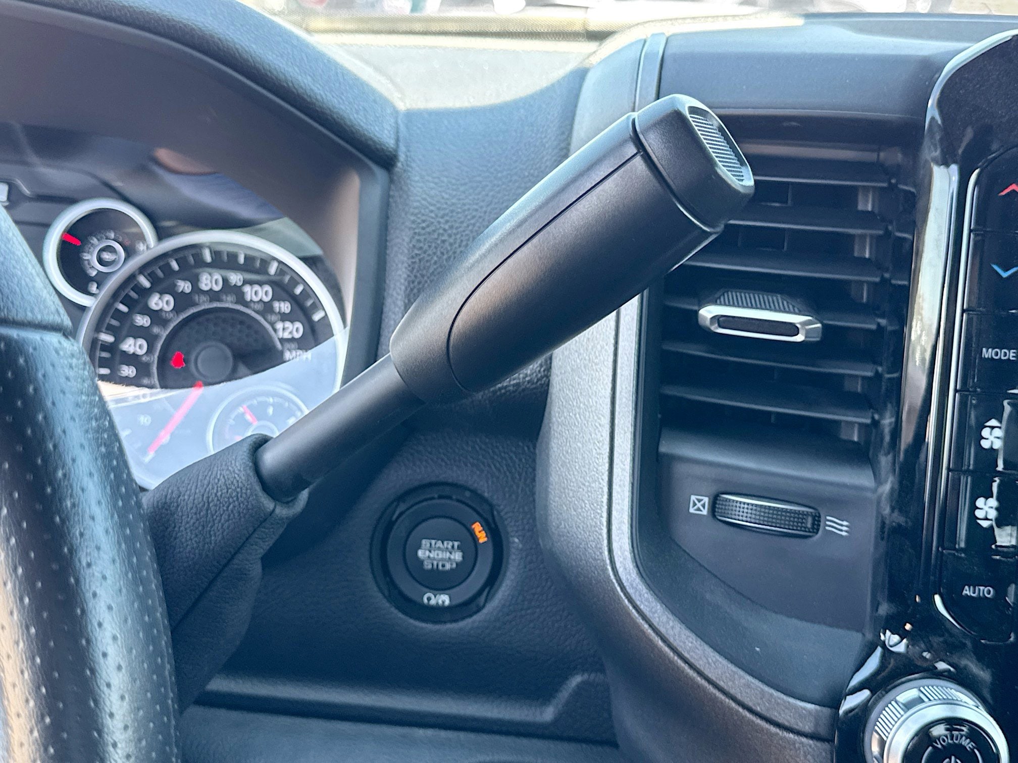 2025 RAM 2500 Tradesman - Photo 26
