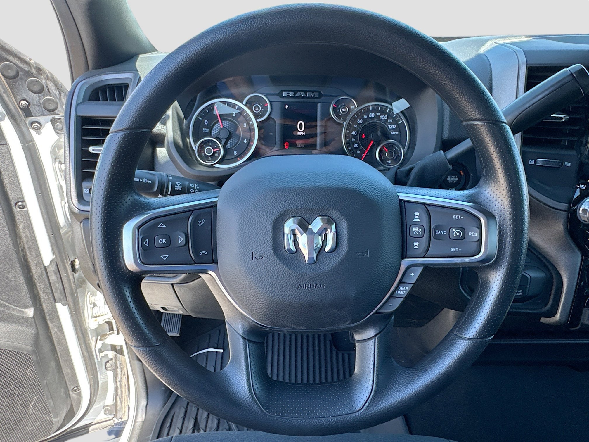 2025 RAM 2500 Tradesman - Photo 20
