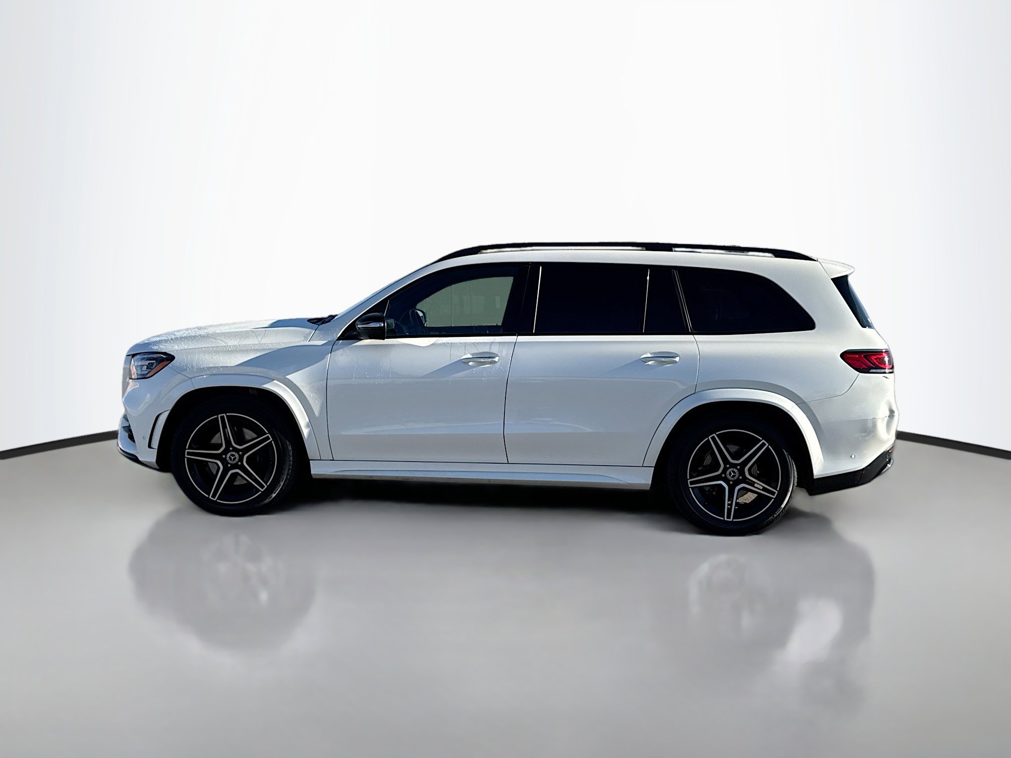 2022 Mercedes Benz GLS 450 4MATIC photo 3