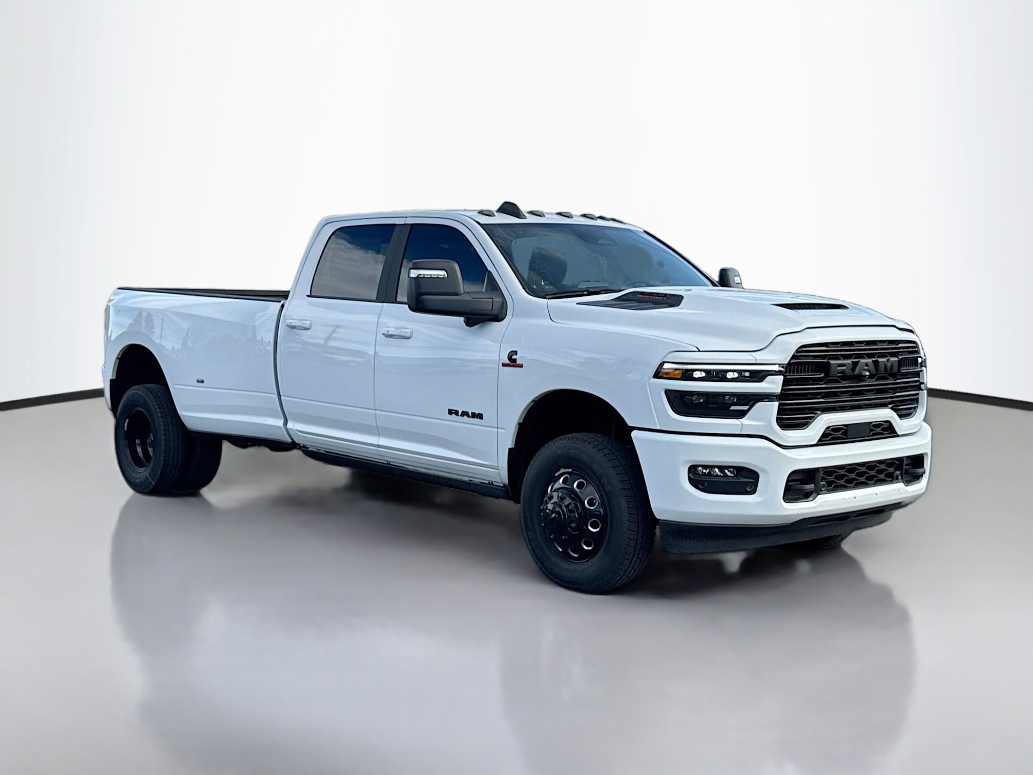 2026 RAM Ram 3500 Pickup Laramie's photo