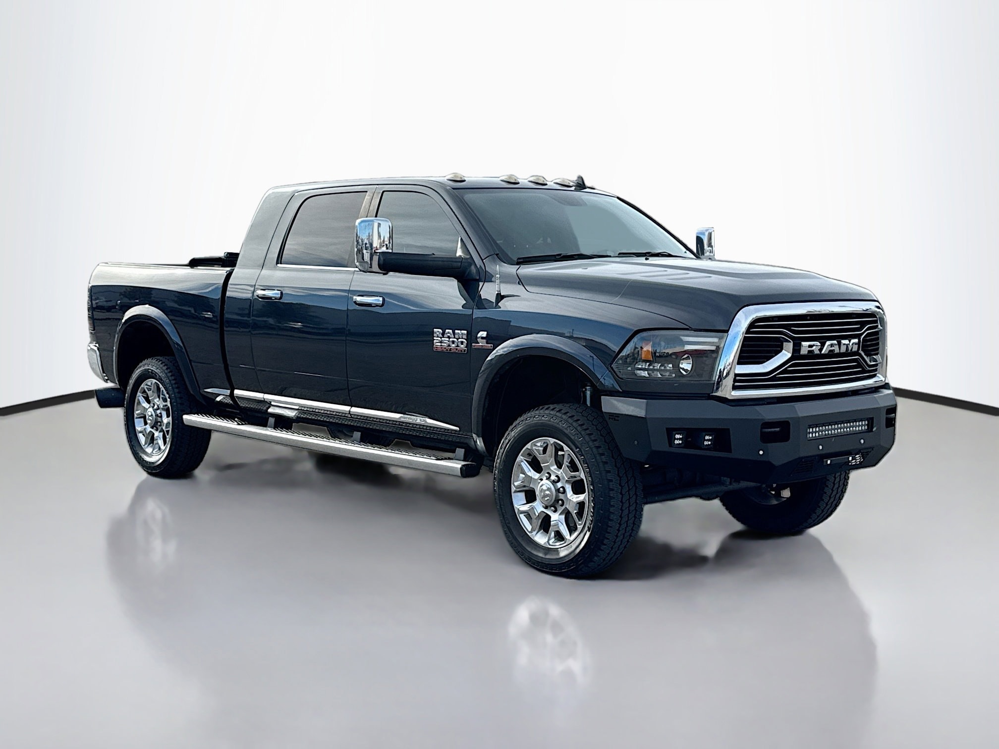 2016 RAM Ram 2500 Pickup Laramie Limited's photo