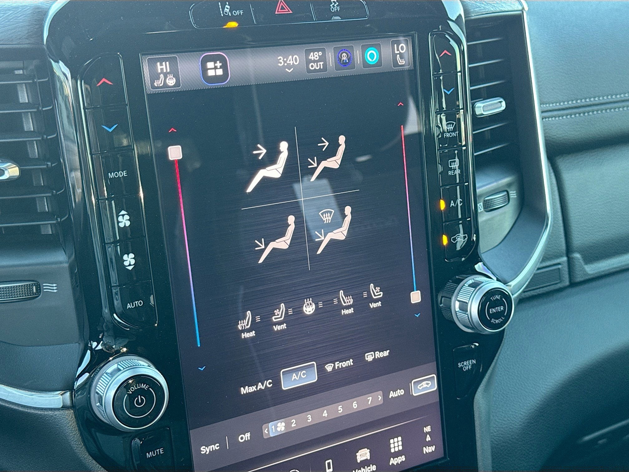 2025 RAM 2500 Laramie - Photo 28