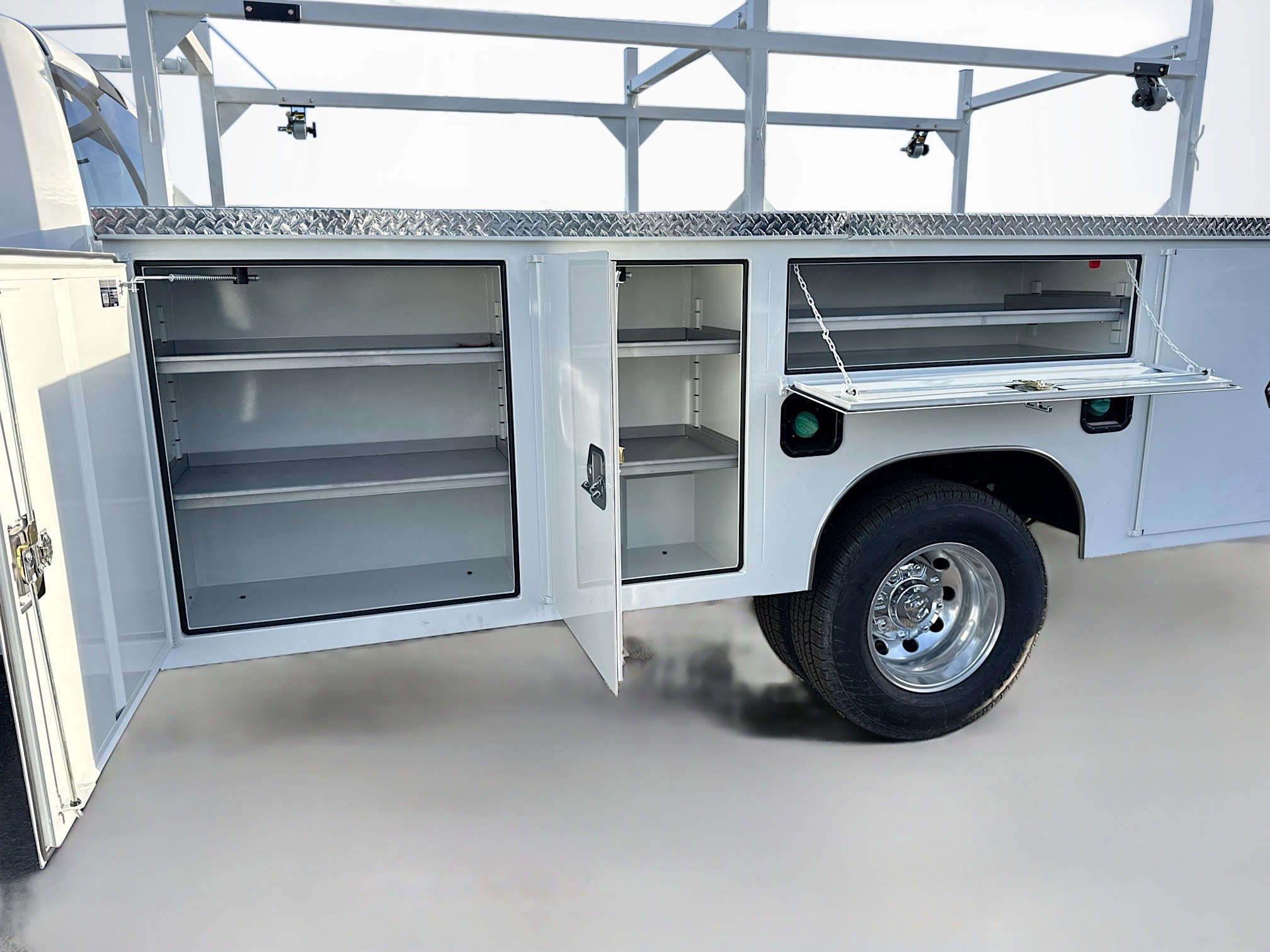 2025 RAM 3500 Chassis Tradesman - Photo 15