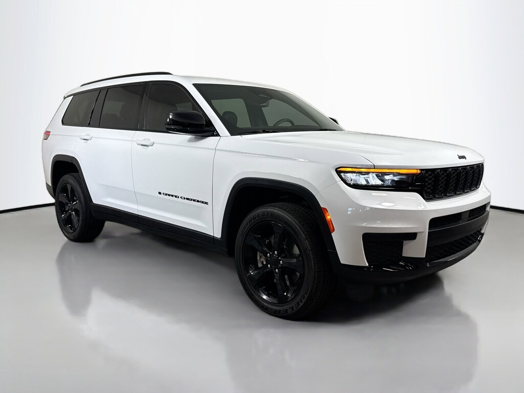 Used 2023 Jeep Grand Cherokee L Laredo Sport Utility