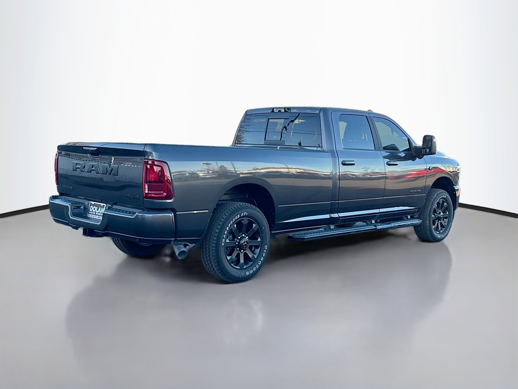 2025 RAM 2500 Laramie - Photo 9