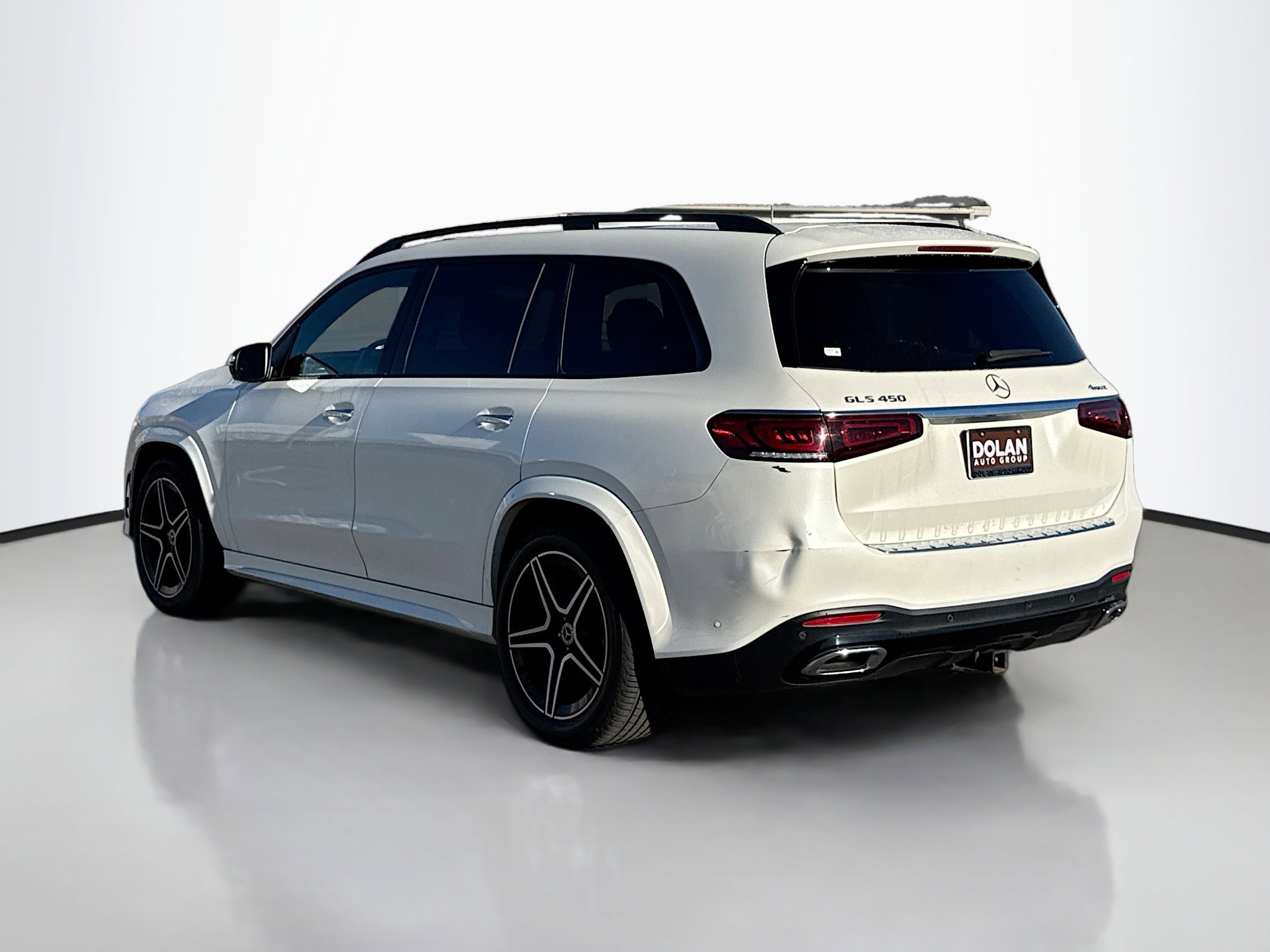 2022 Mercedes Benz GLS 450 4MATIC photo 4