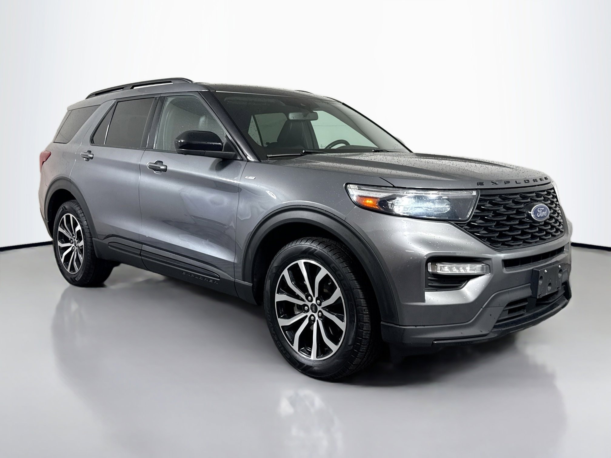 2022 Ford Explorer ST-LINE 4WD's photo