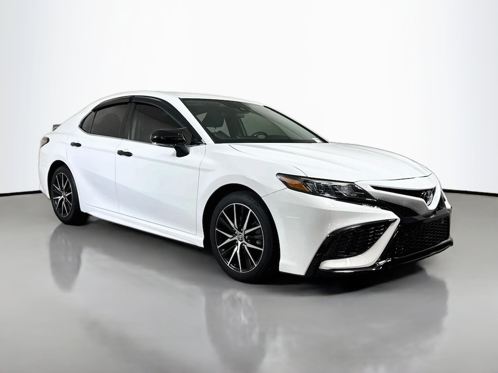 Used 2022 Toyota Camry SE 4dr Car