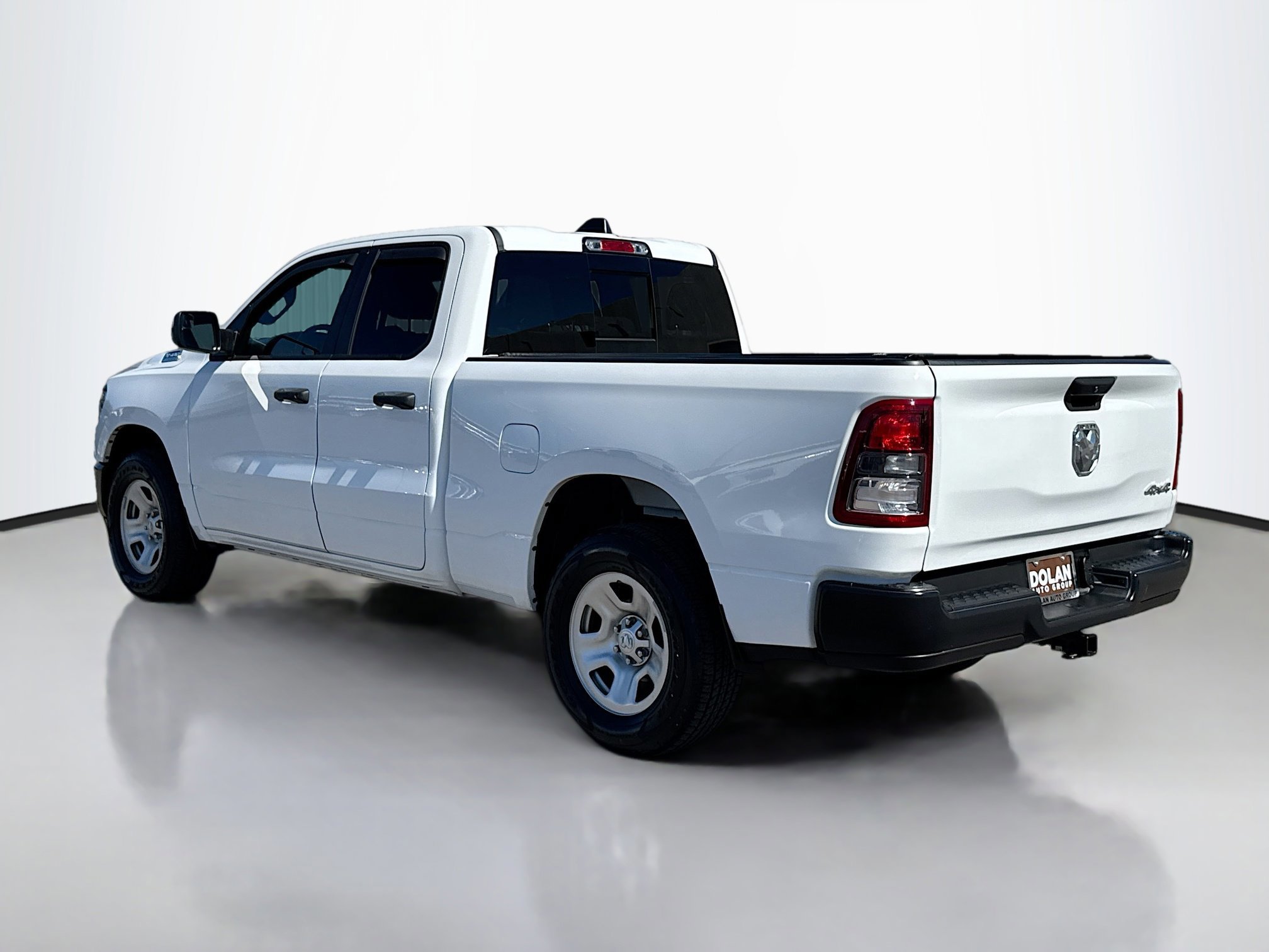 2023 Ram 1500 Tradesman photo 2