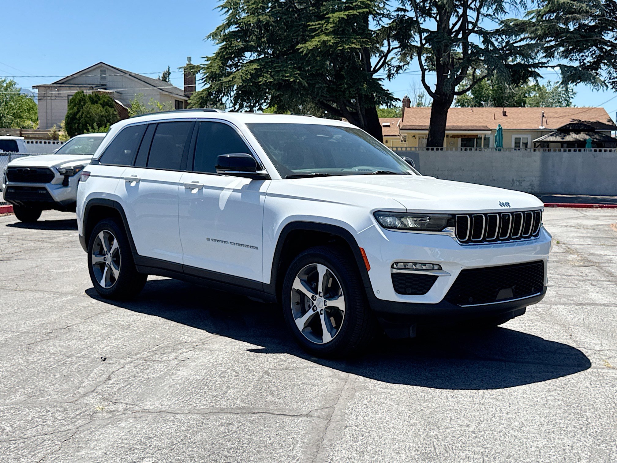 2023 Jeep Grand Cherokee 4xe 4x4's photo